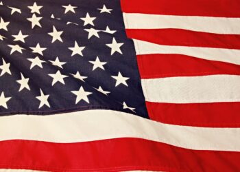 Team VS stelt een sterrencast samen voor de Olympische Spelen van 2024 in Parijs.