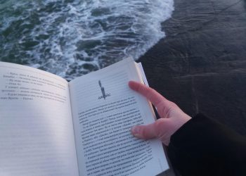 How Personalized Recommendations Quietly Shape What We Buy